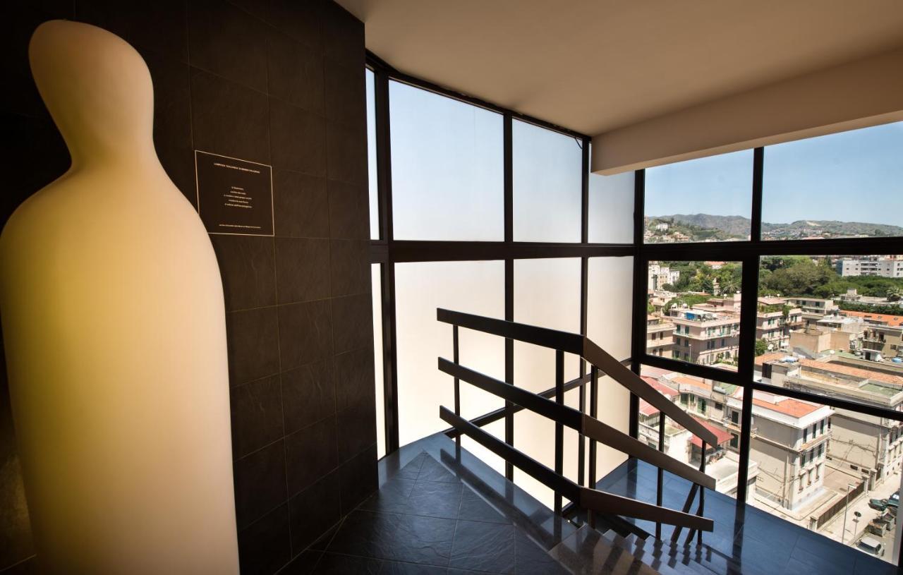 Residence Acqua Del Conte Месина Екстериор снимка
